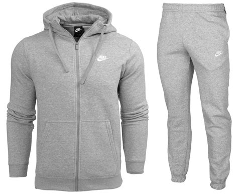 jogginganzug herren nike baumwolle dicke|Trainingsanzüge für Herren .